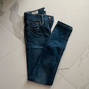 Levi‘s super skinny jeans